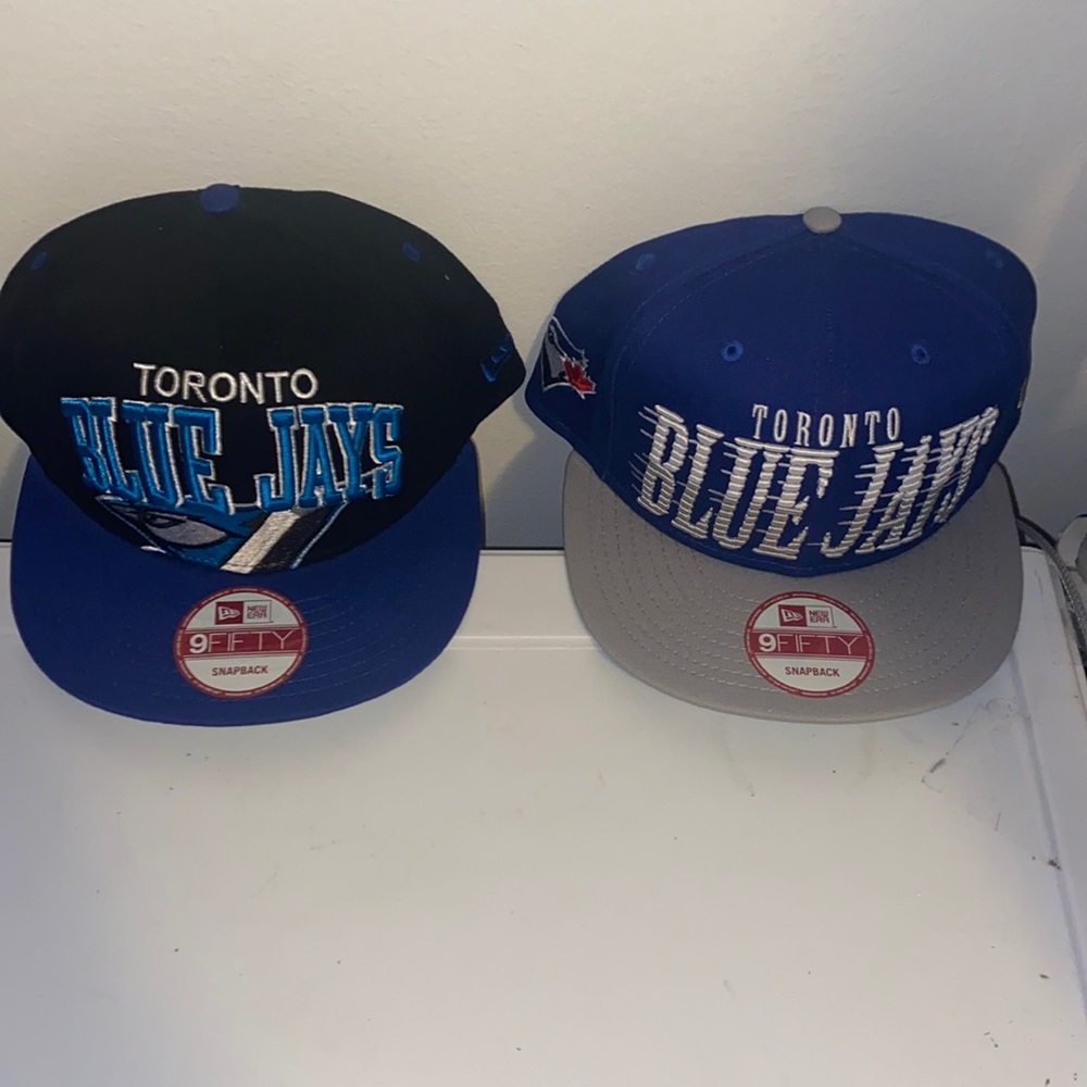 2 VTG BLUE JAYS SNAPBACKS HATS